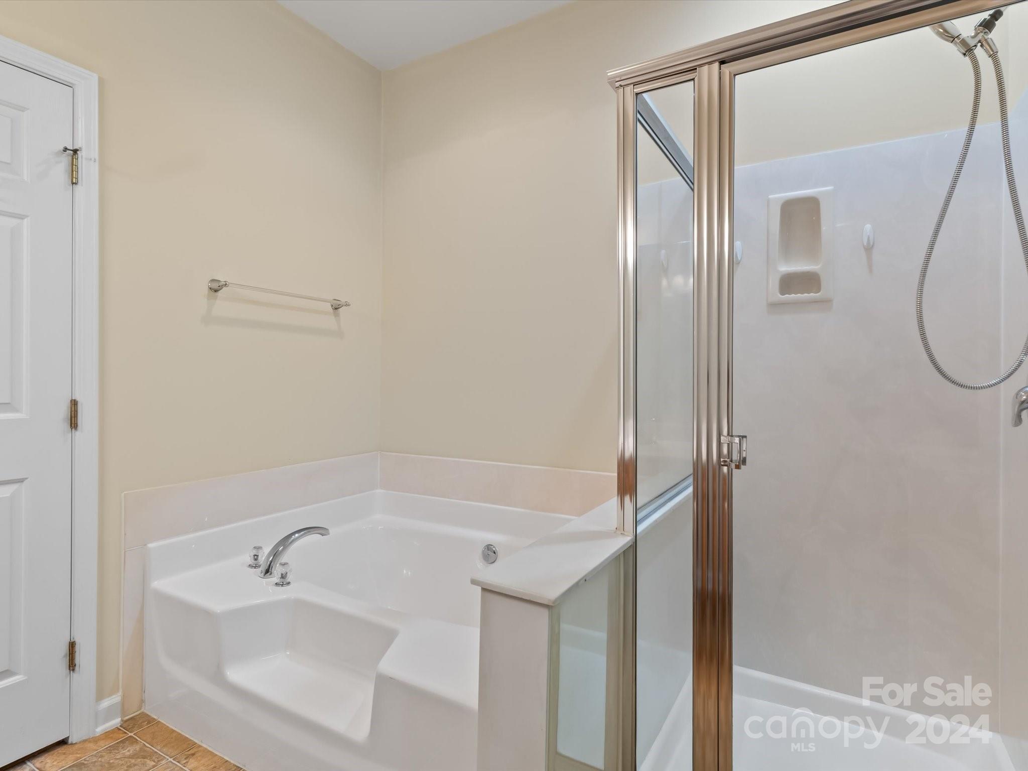 127 Kallie Loop