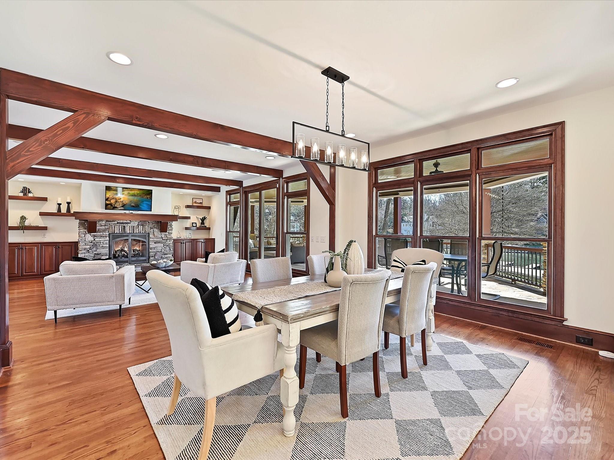 19100 Mary Ardrey Circle