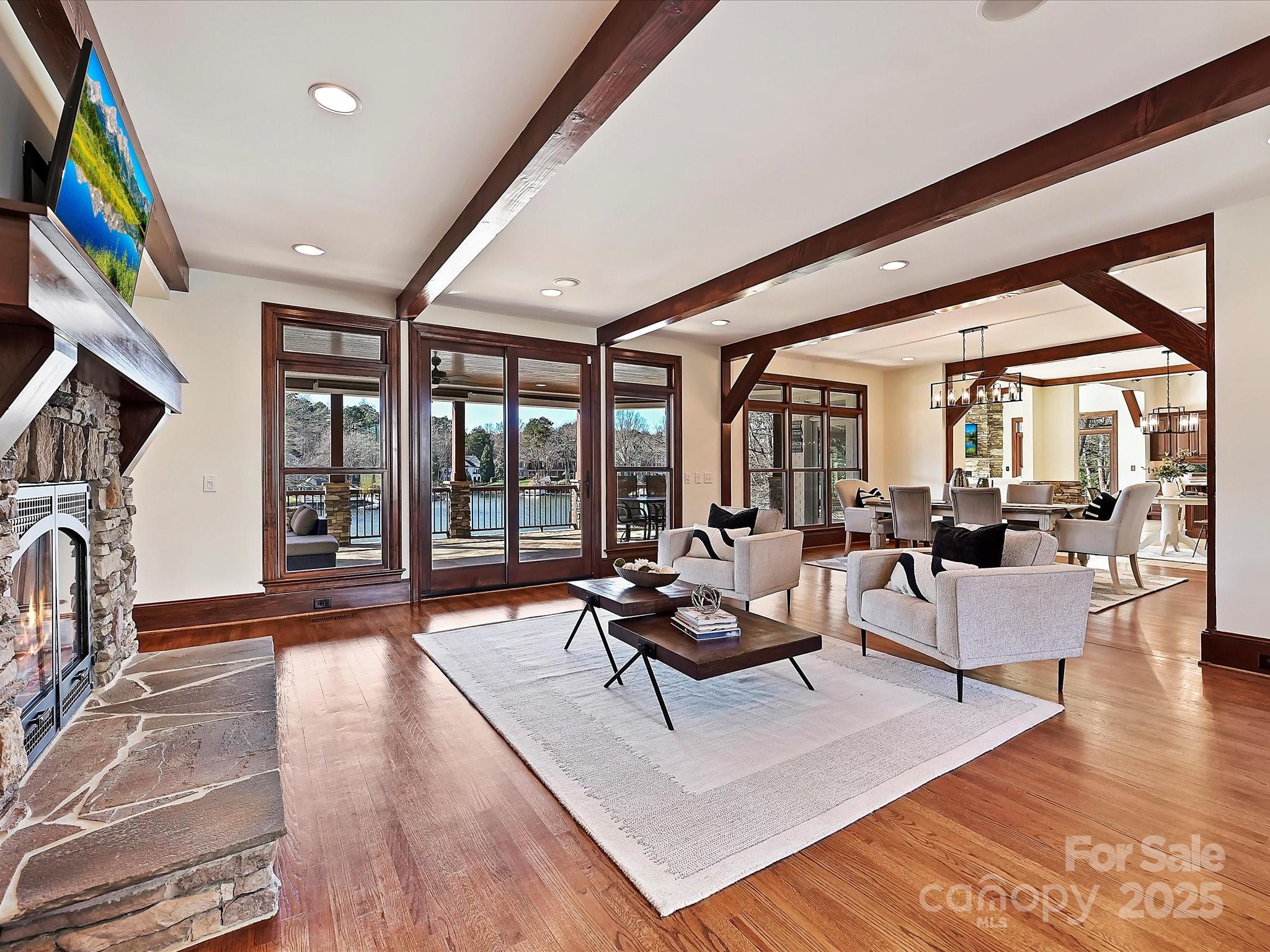 19100 Mary Ardrey Circle