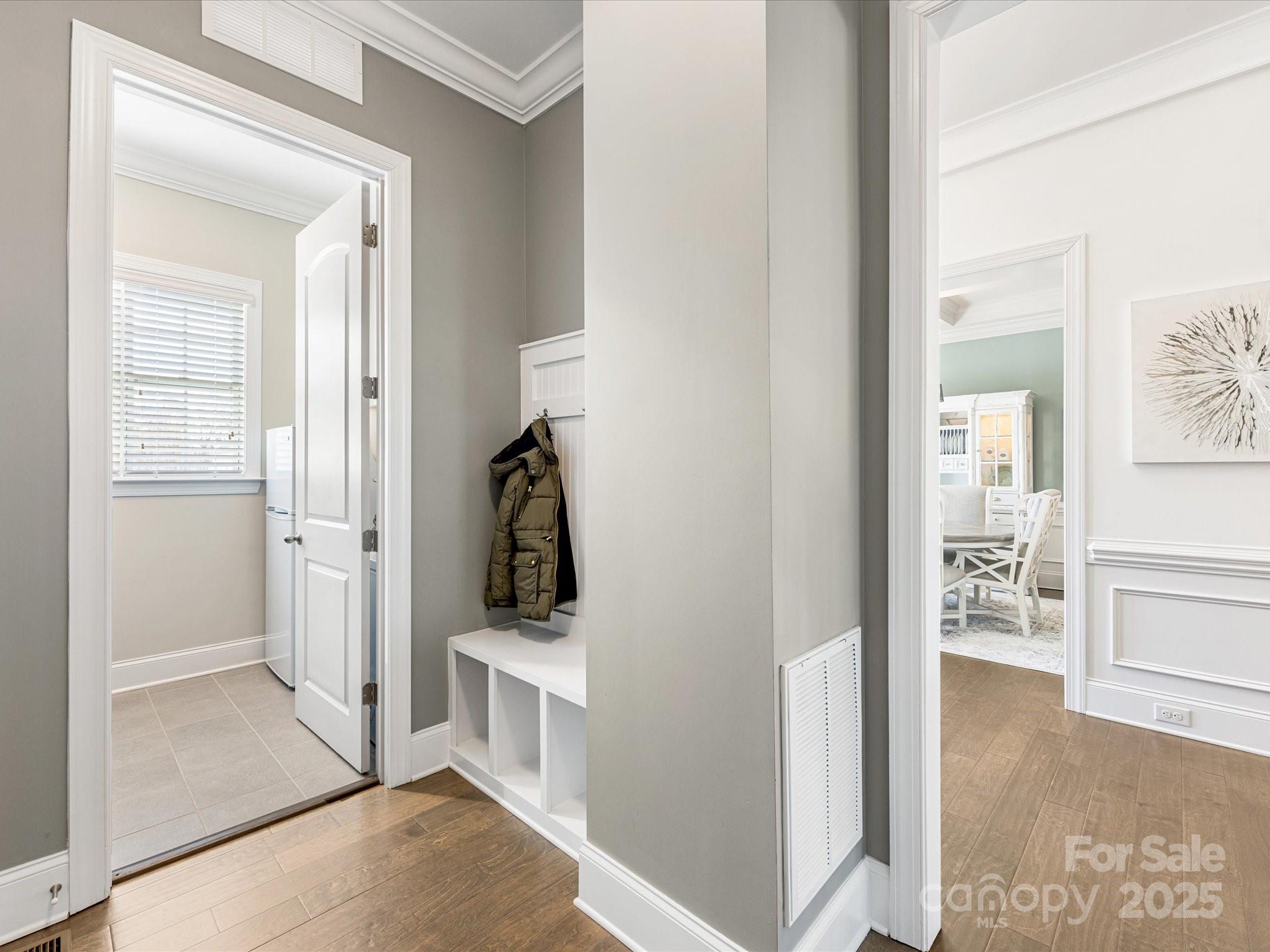 100 S Centurion Lane