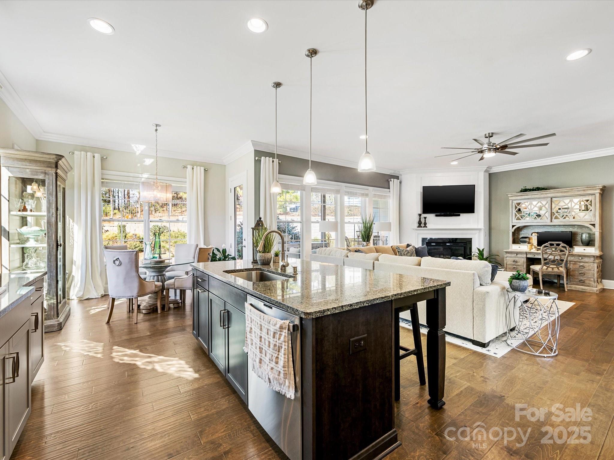 100 S Centurion Lane