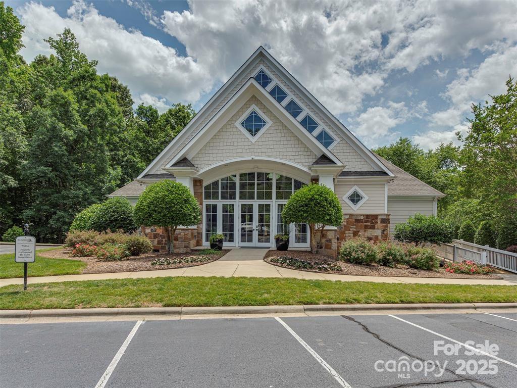 100 S Centurion Lane