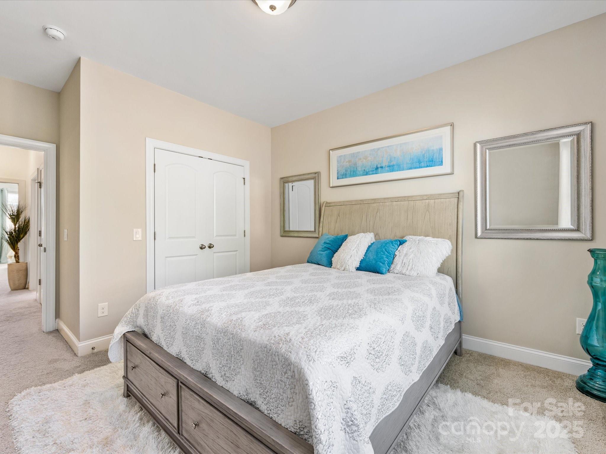100 S Centurion Lane
