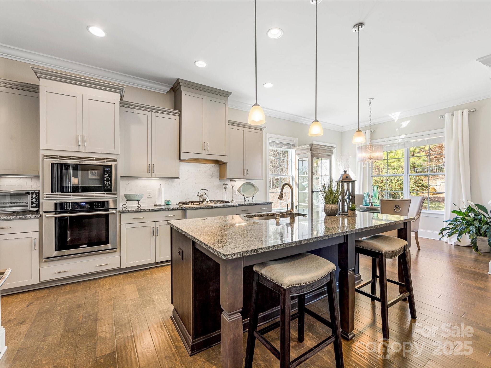 100 S Centurion Lane