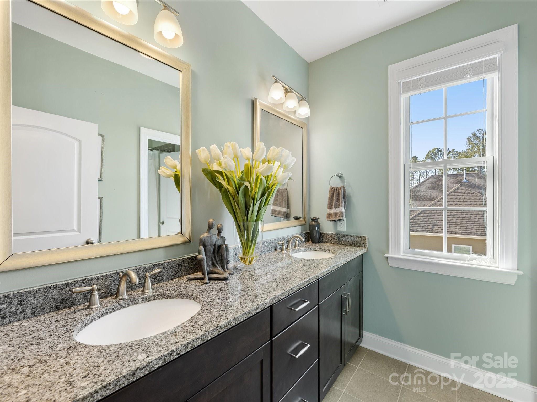 100 S Centurion Lane