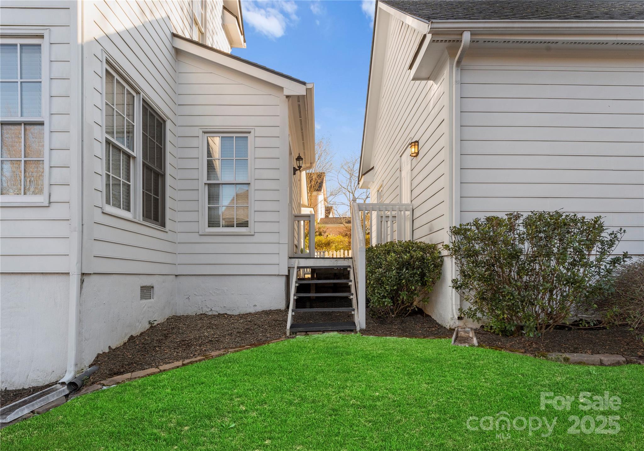 14111 Garden District Row
