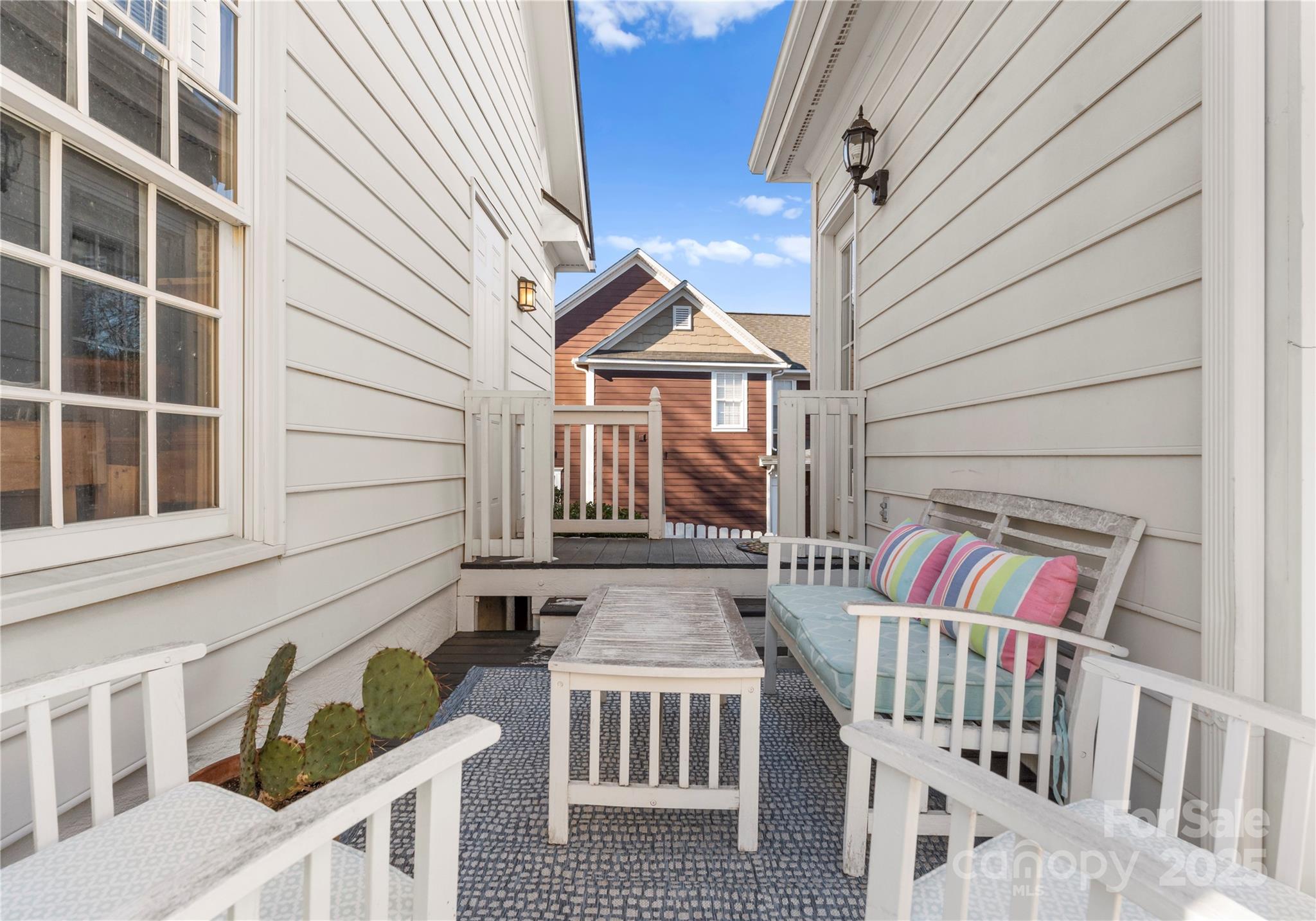 14111 Garden District Row