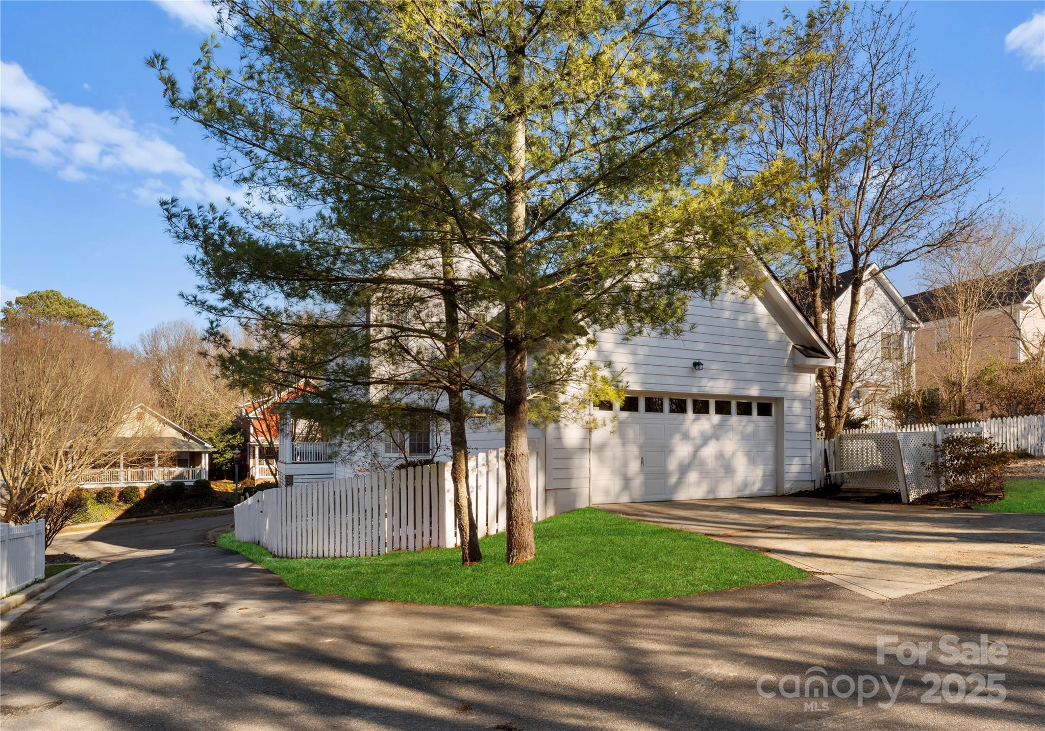 14111 Garden District Row