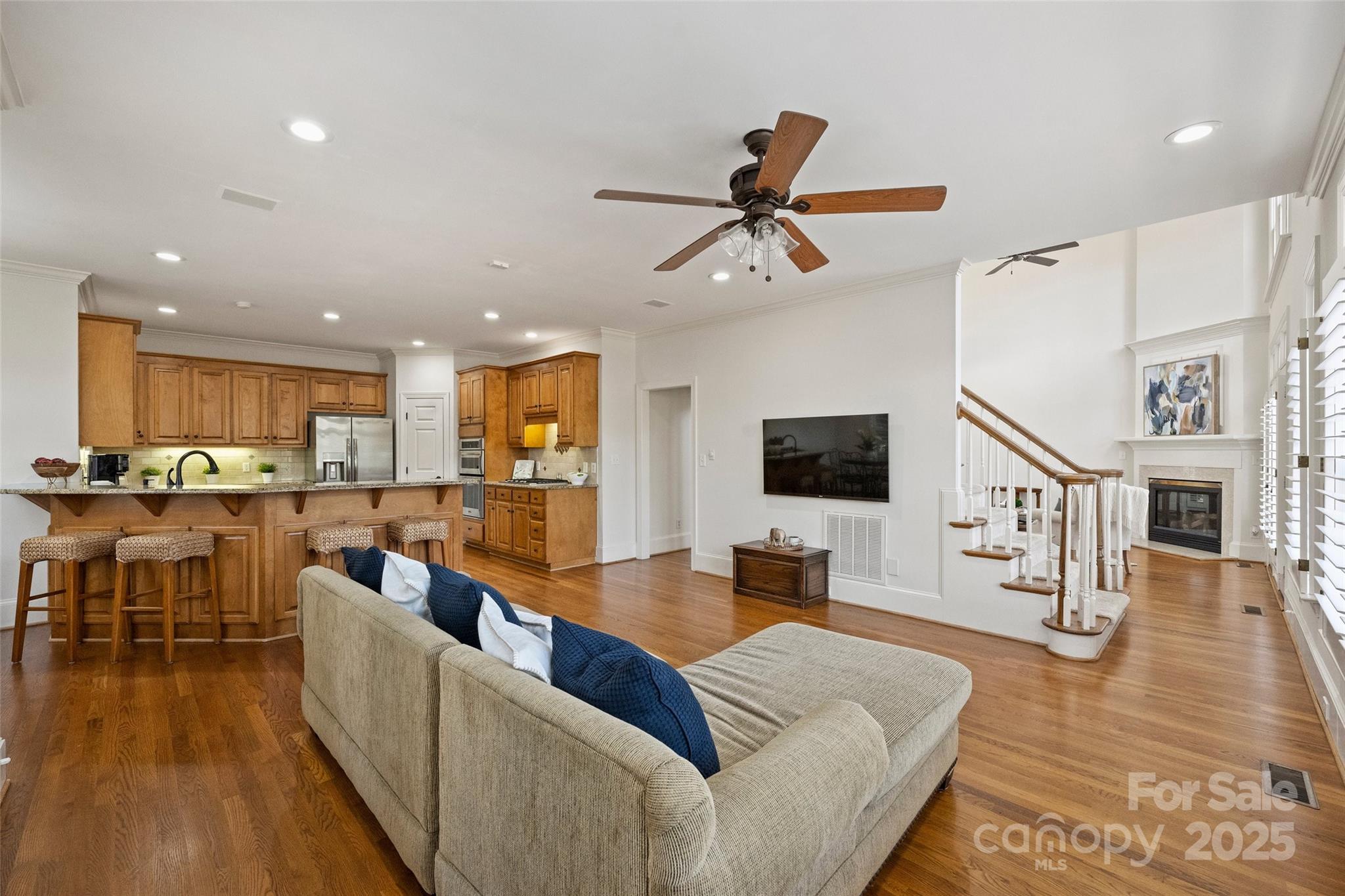 16512 Pelican Point Lane