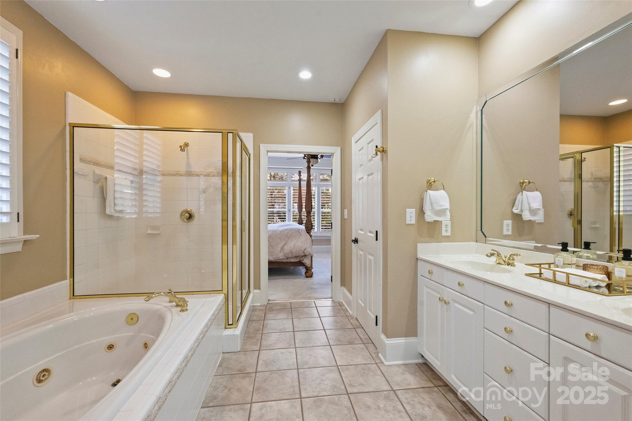 16512 Pelican Point Lane