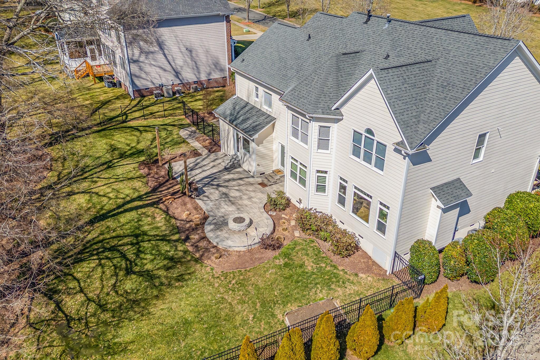 11420 Canoe Cove Lane
