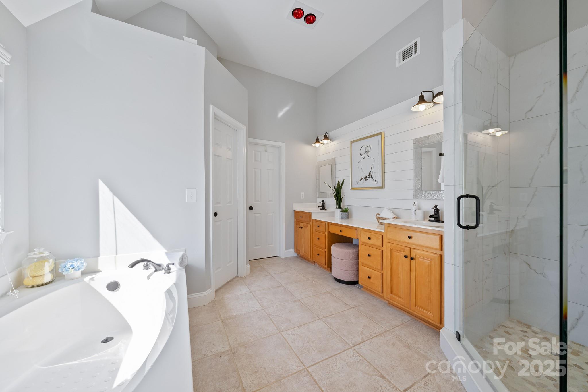 11420 Canoe Cove Lane