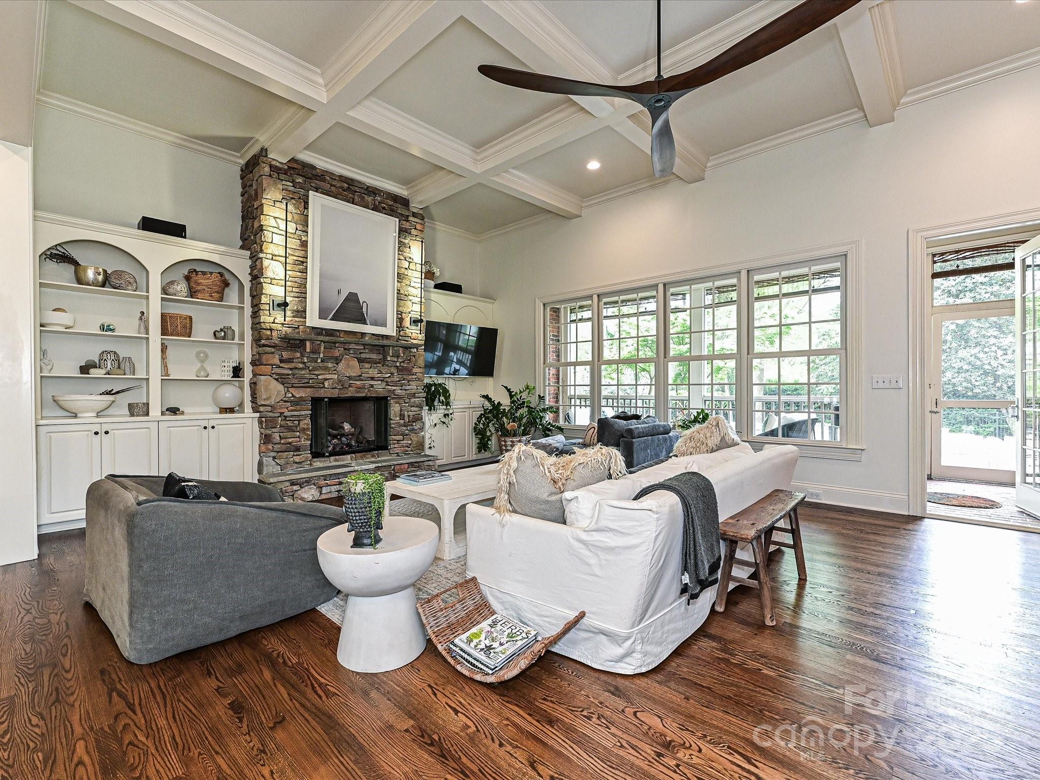 1126 Concord Road