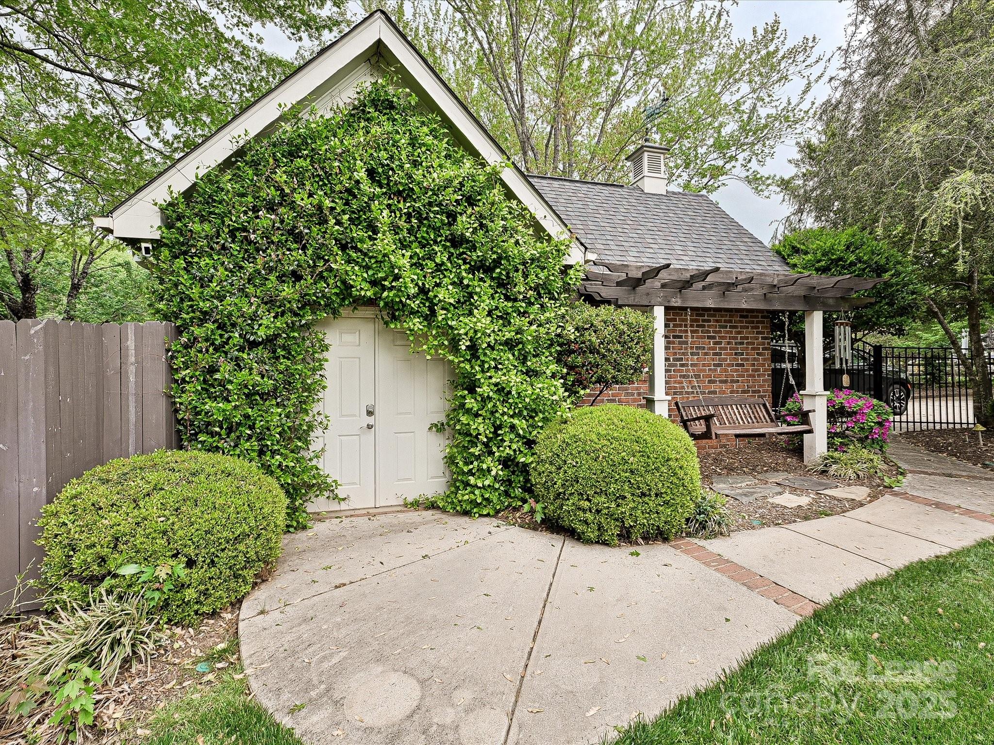 1126 Concord Road
