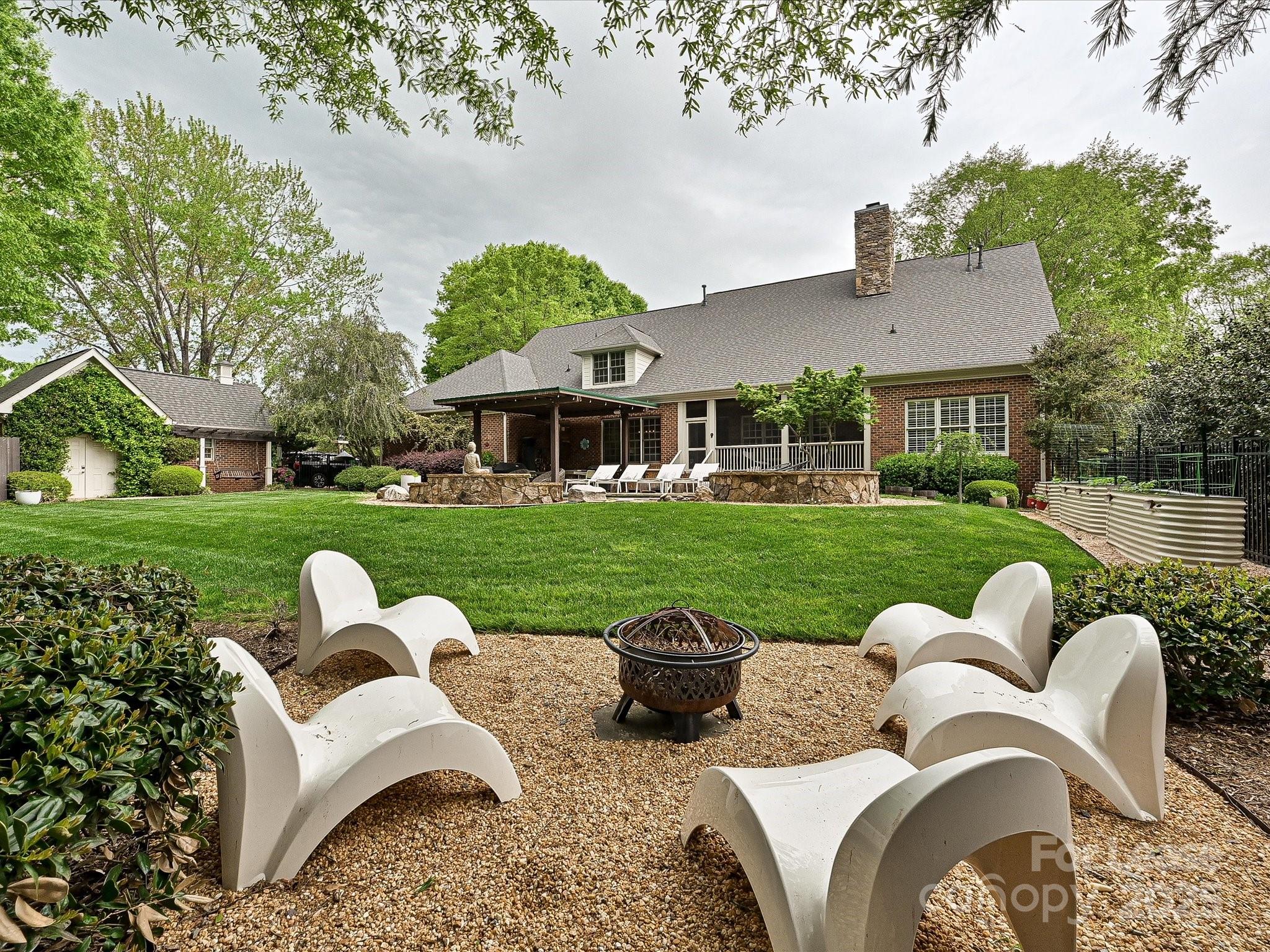 1126 Concord Road