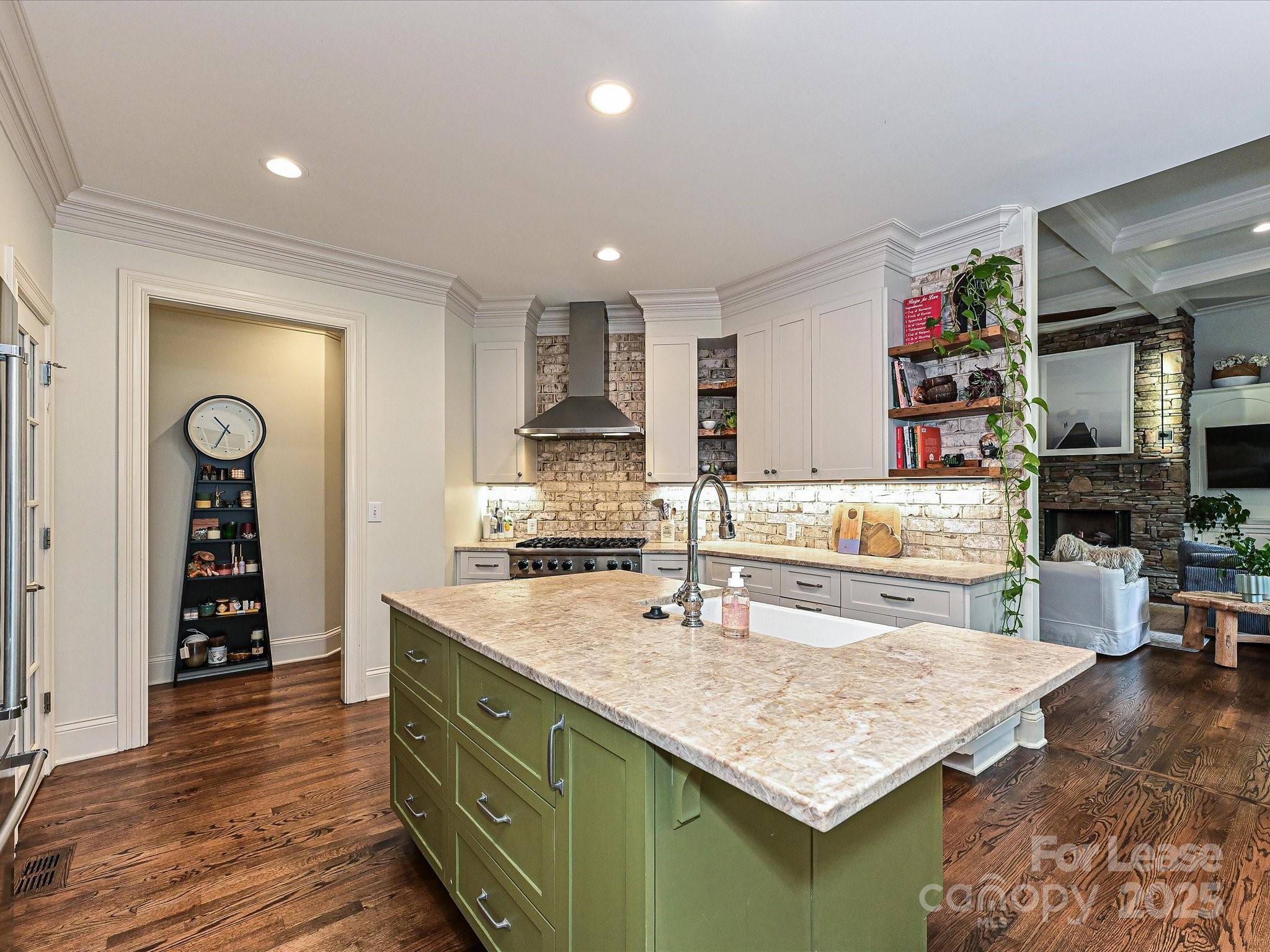 1126 Concord Road