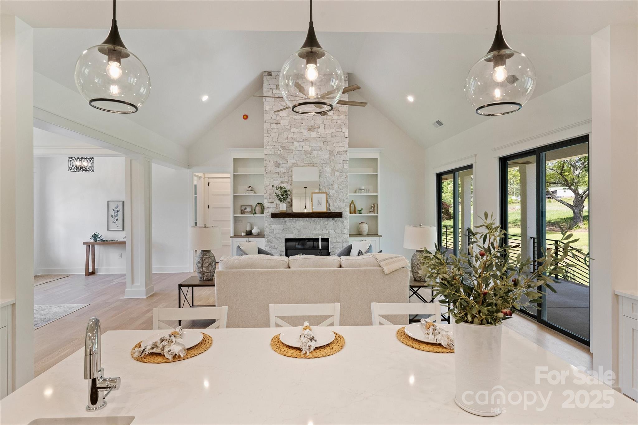 7768 Lynwood Lane