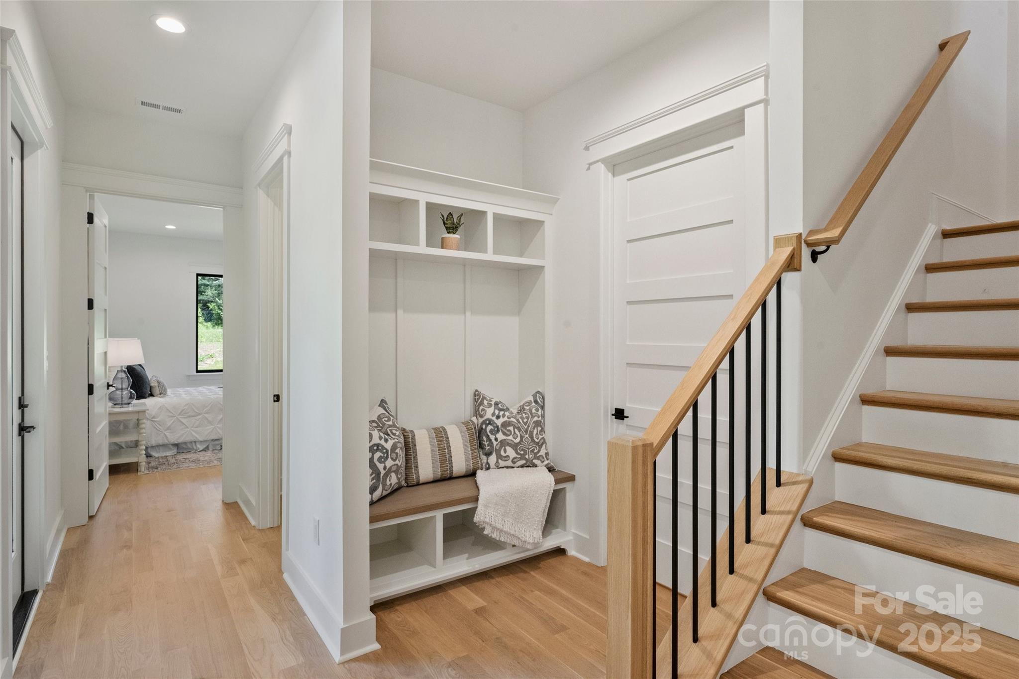 7768 Lynwood Lane