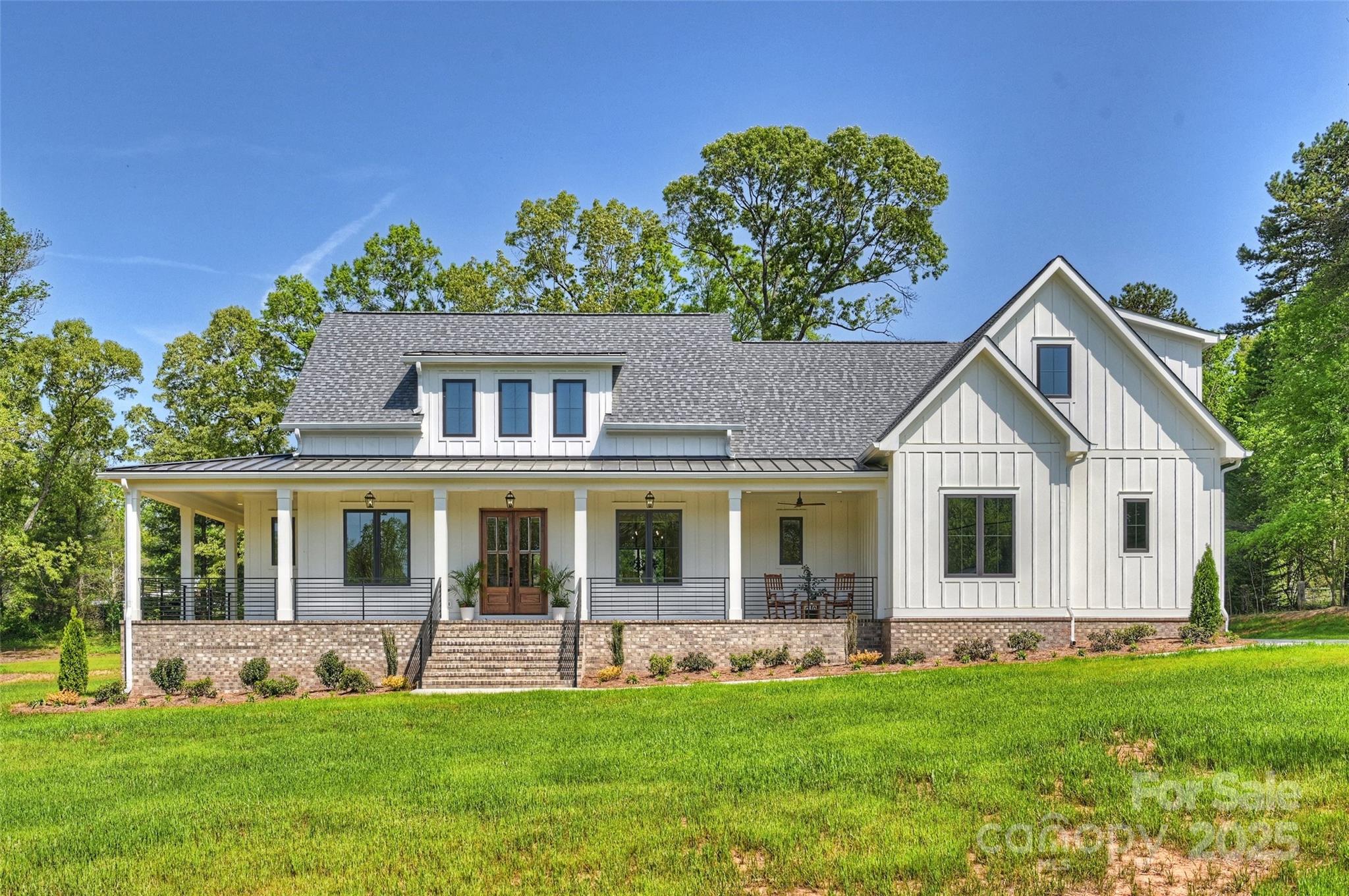 7768 Lynwood Lane