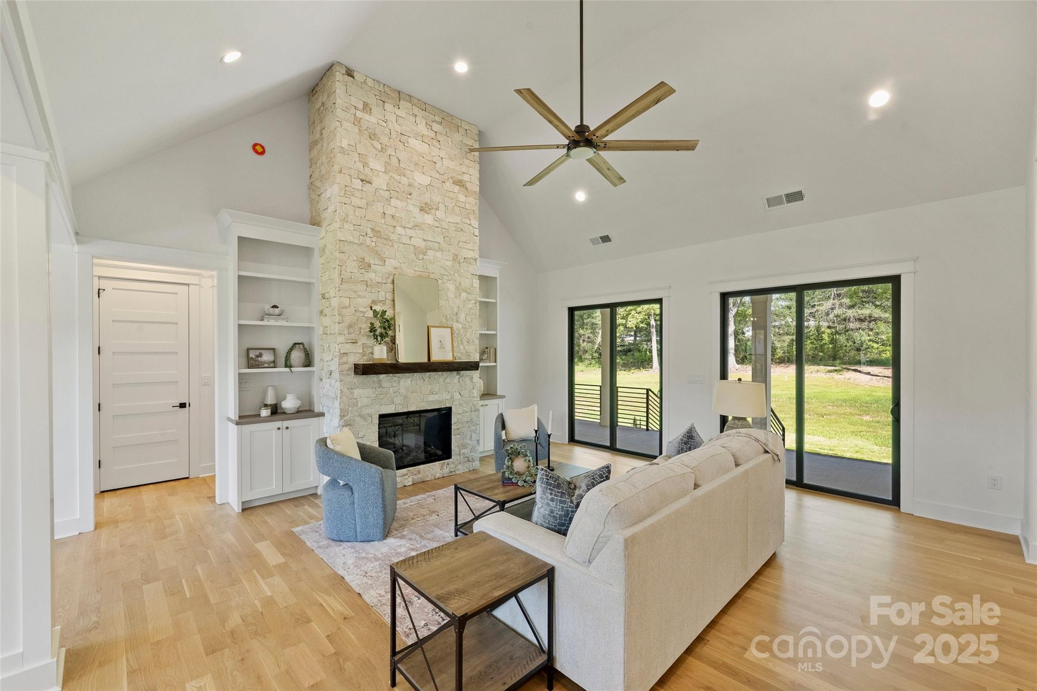 7768 Lynwood Lane