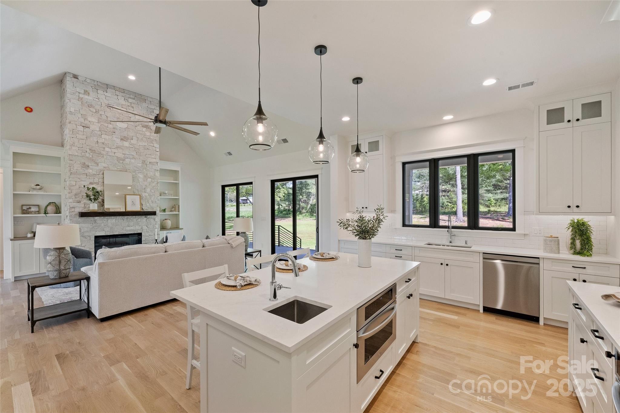 7768 Lynwood Lane