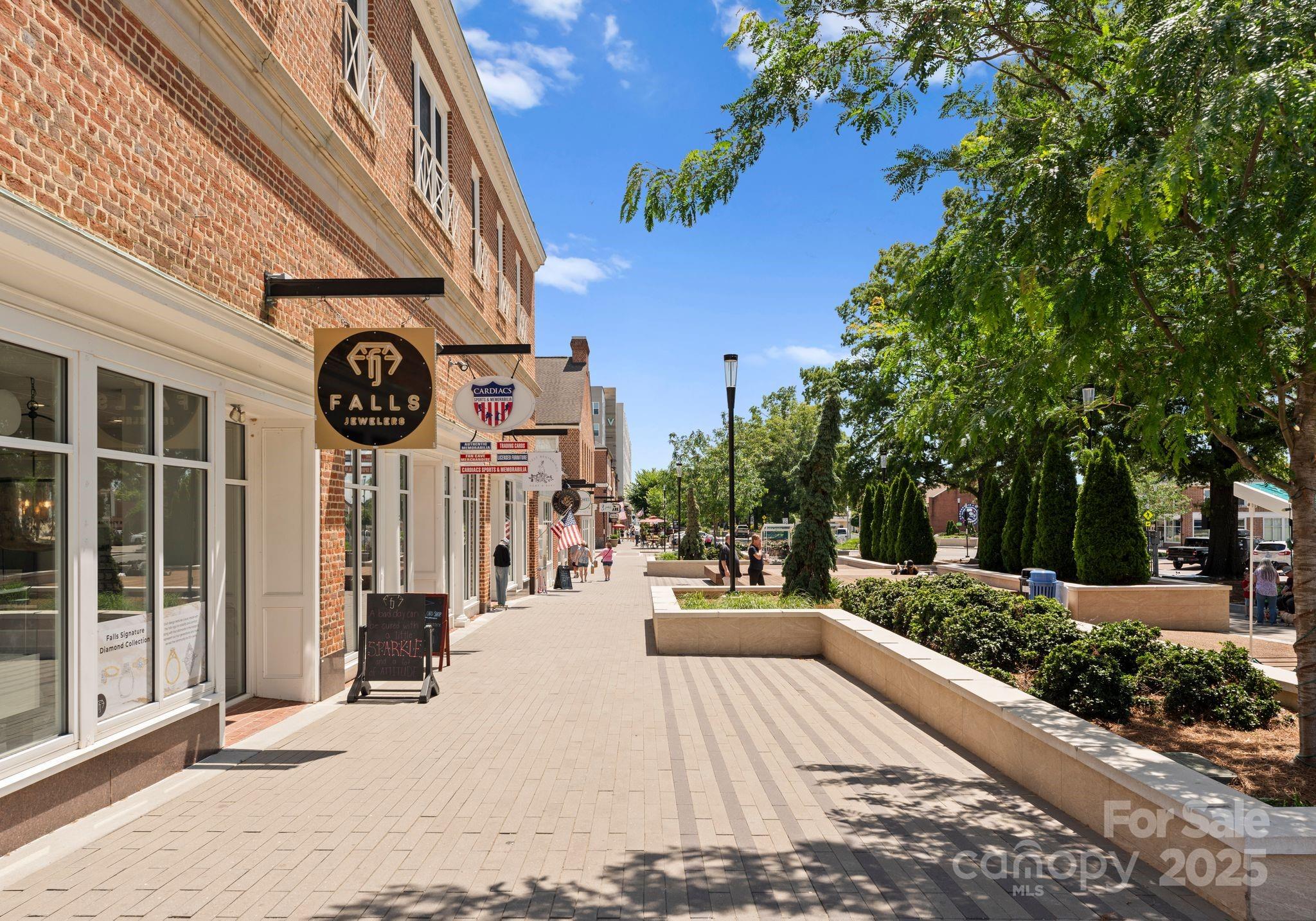 5481 Comiskey Alley