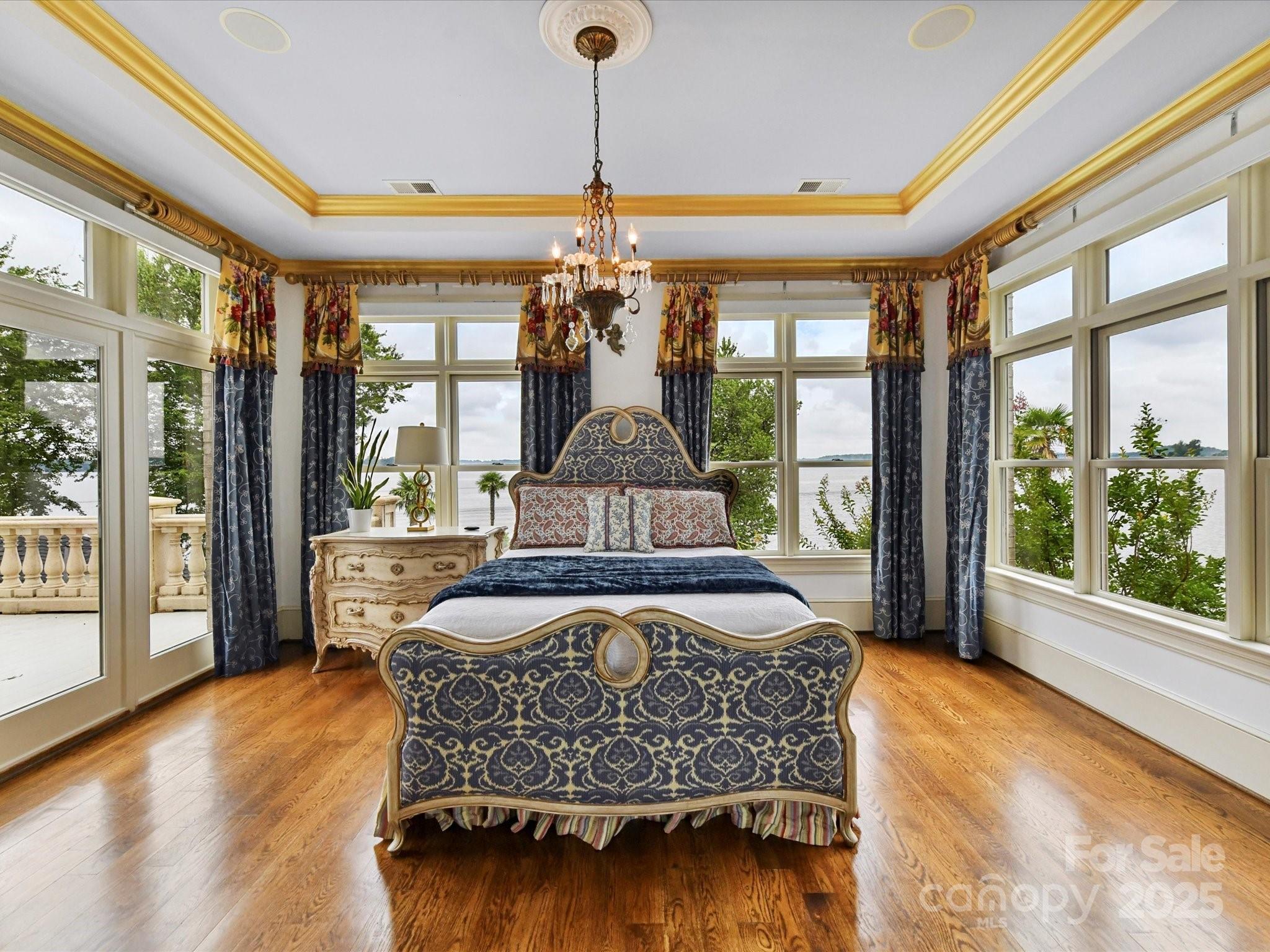 18201 Mainsail Pointe Drive