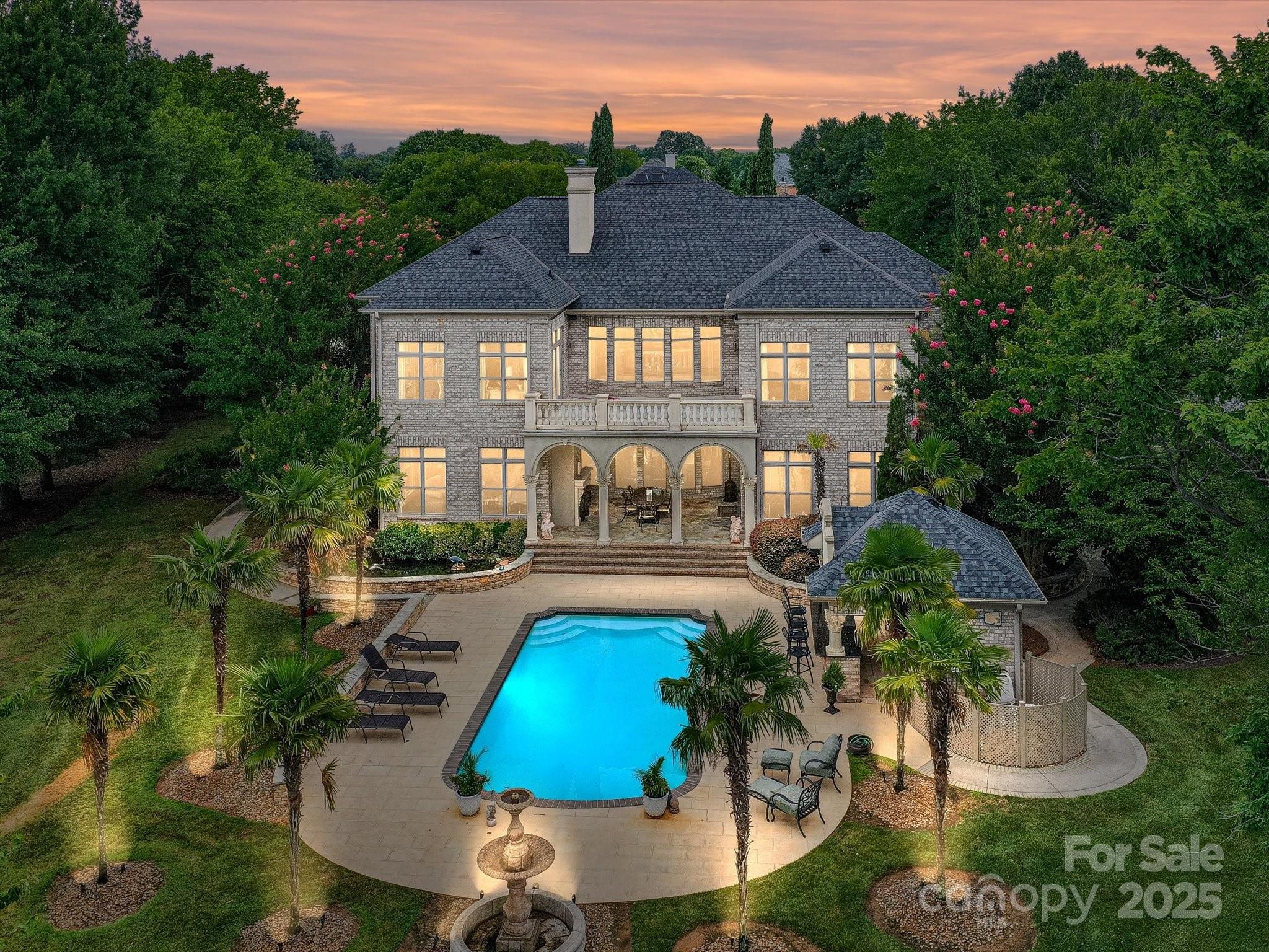 18201 Mainsail Pointe Drive