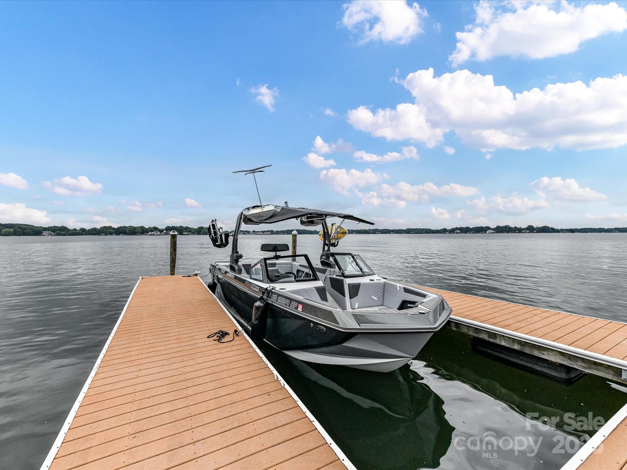 18201 Mainsail Pointe Drive