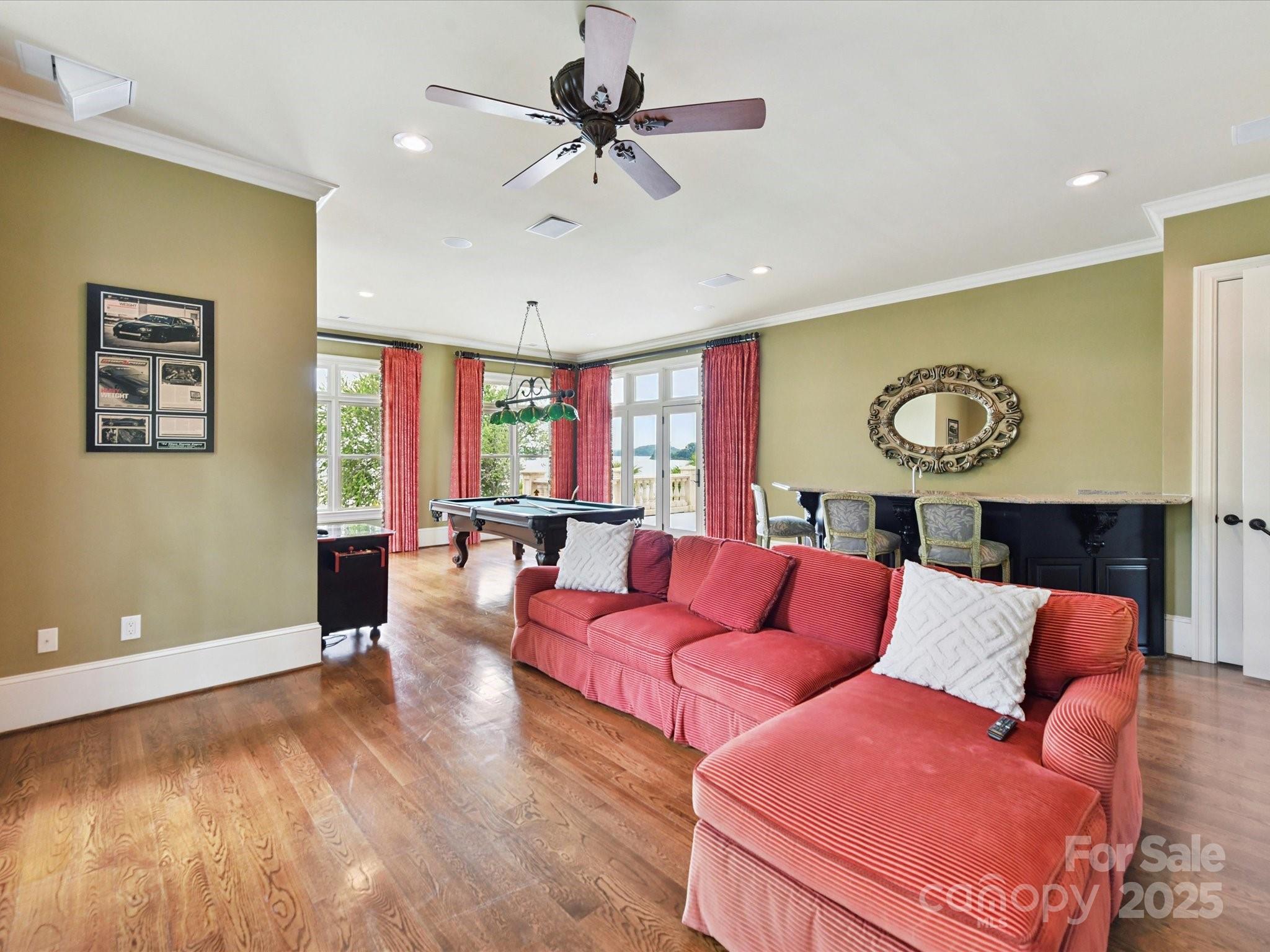 18201 Mainsail Pointe Drive