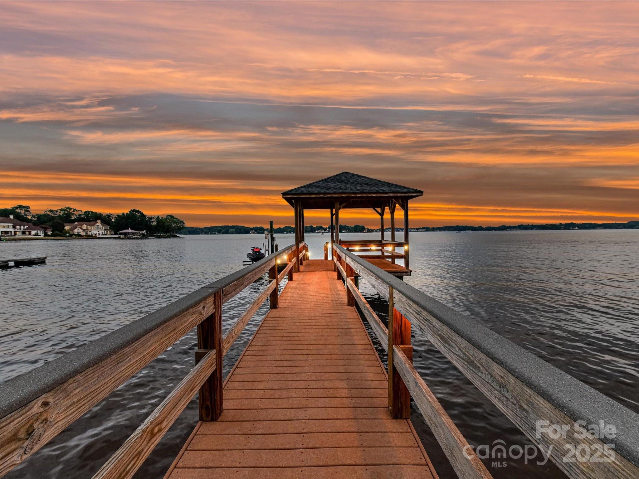 18201 Mainsail Pointe Drive