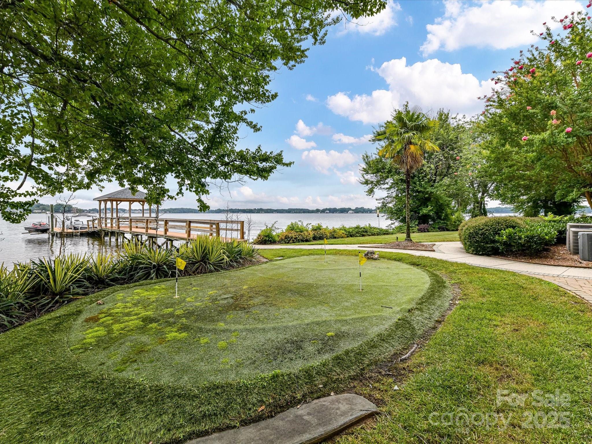 18201 Mainsail Pointe Drive