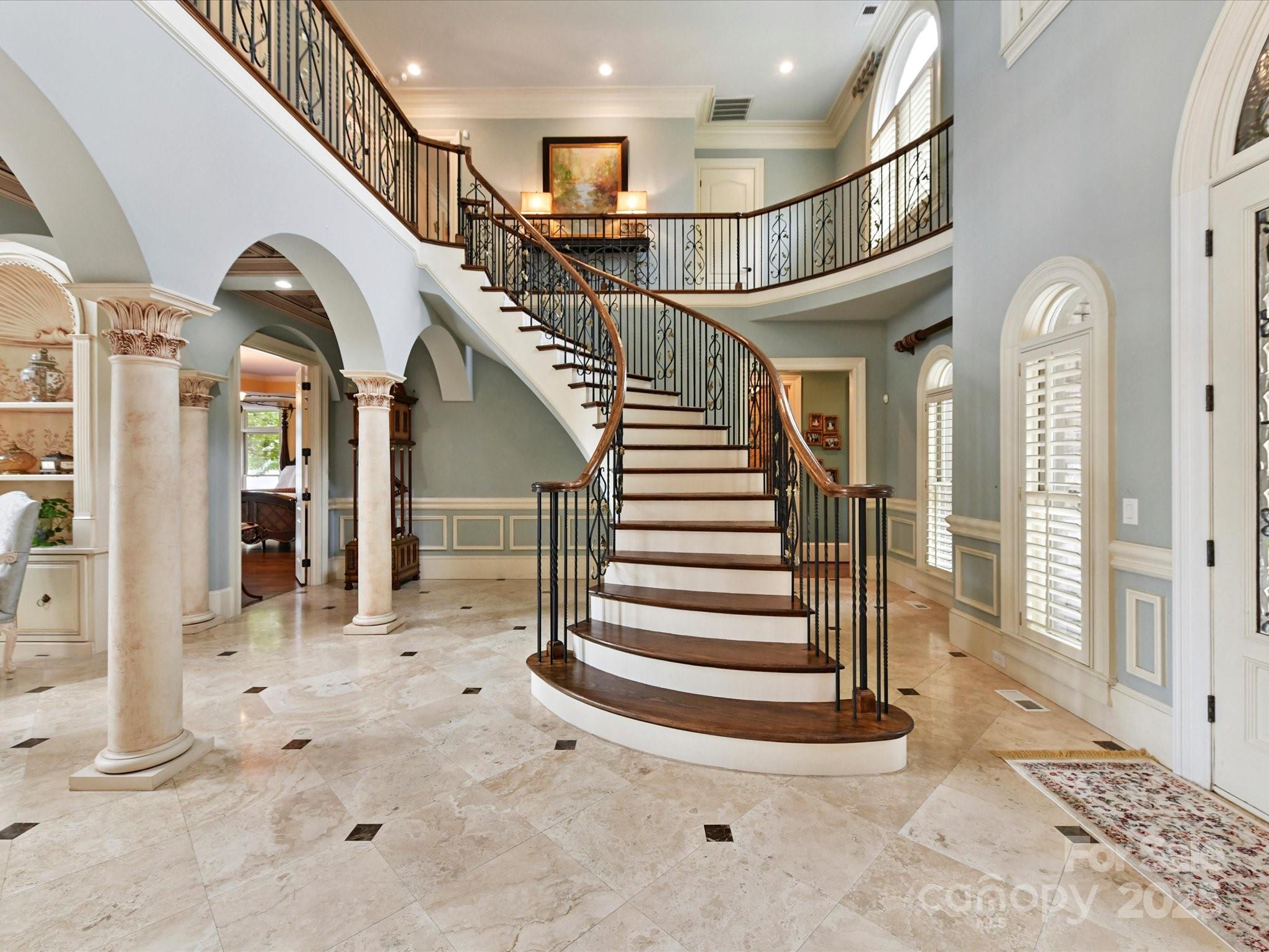 18201 Mainsail Pointe Drive