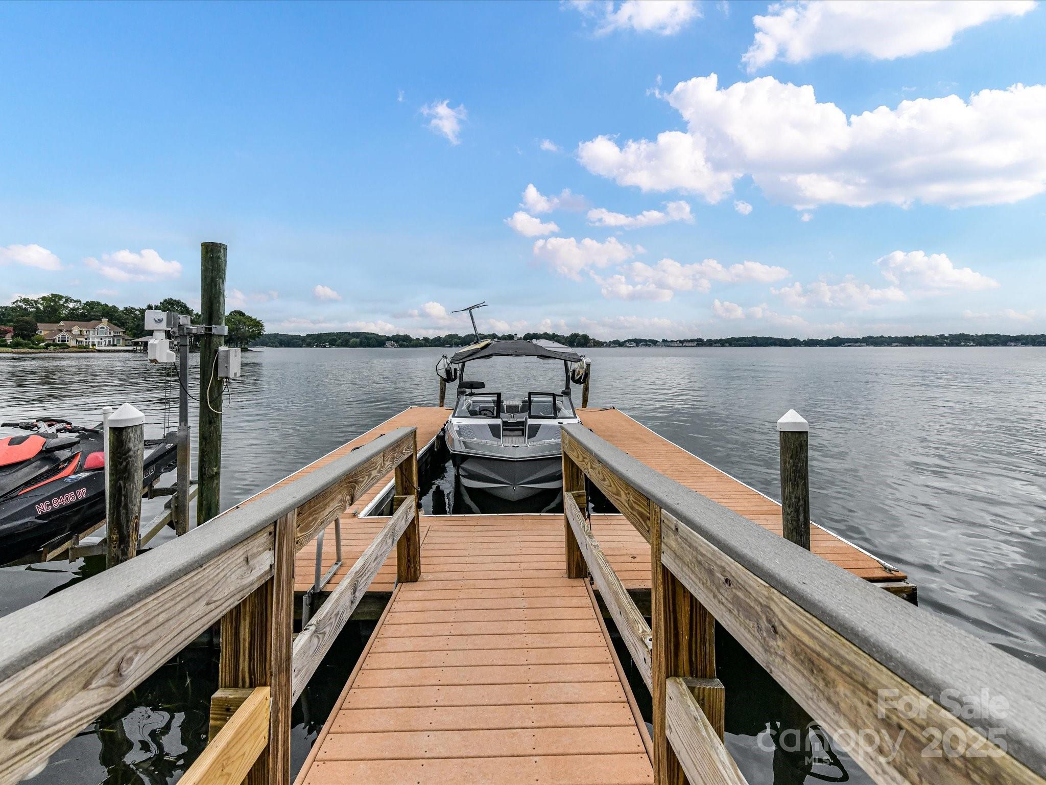 18201 Mainsail Pointe Drive