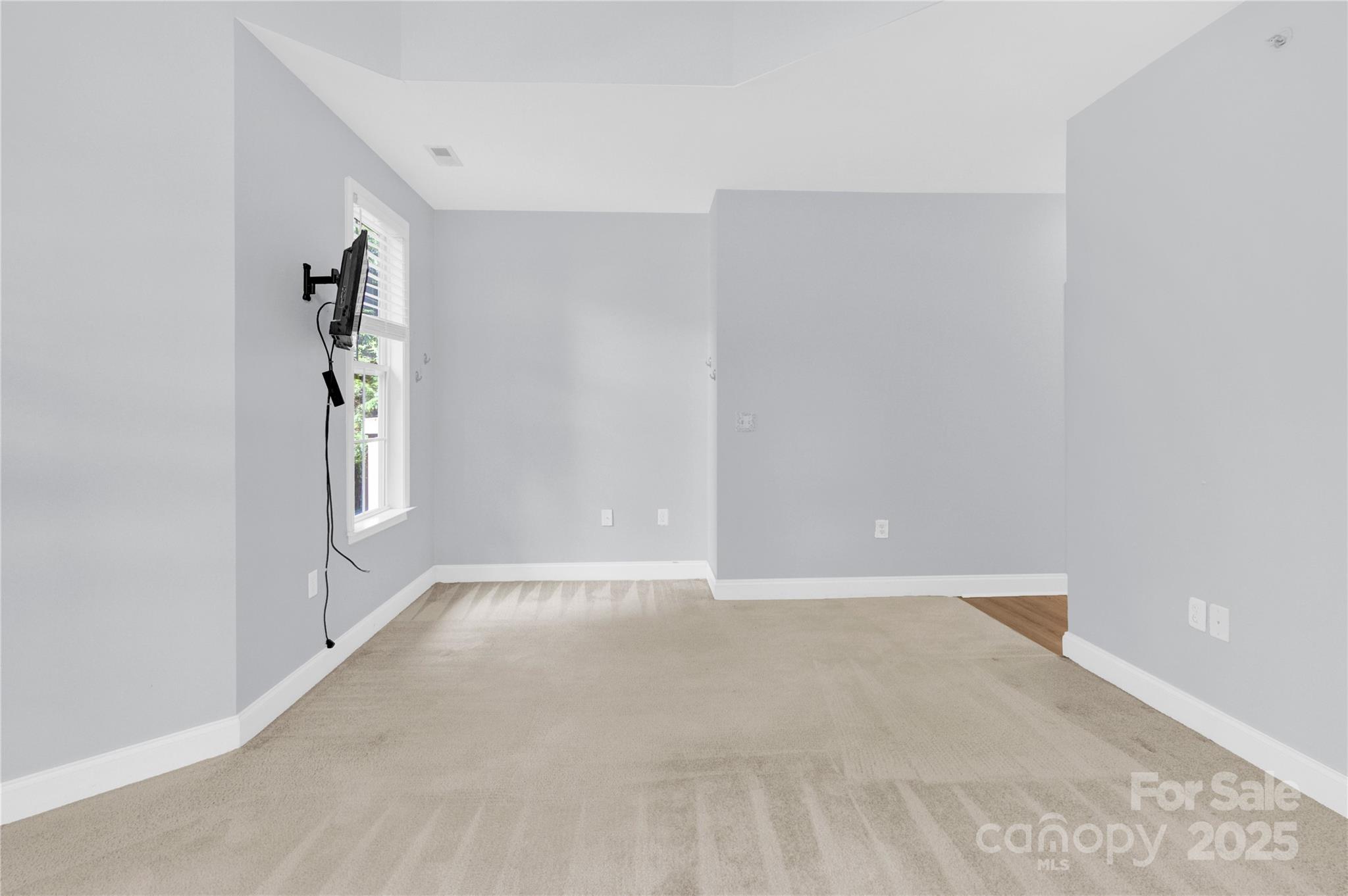 9053 Rosalyn Glen Road