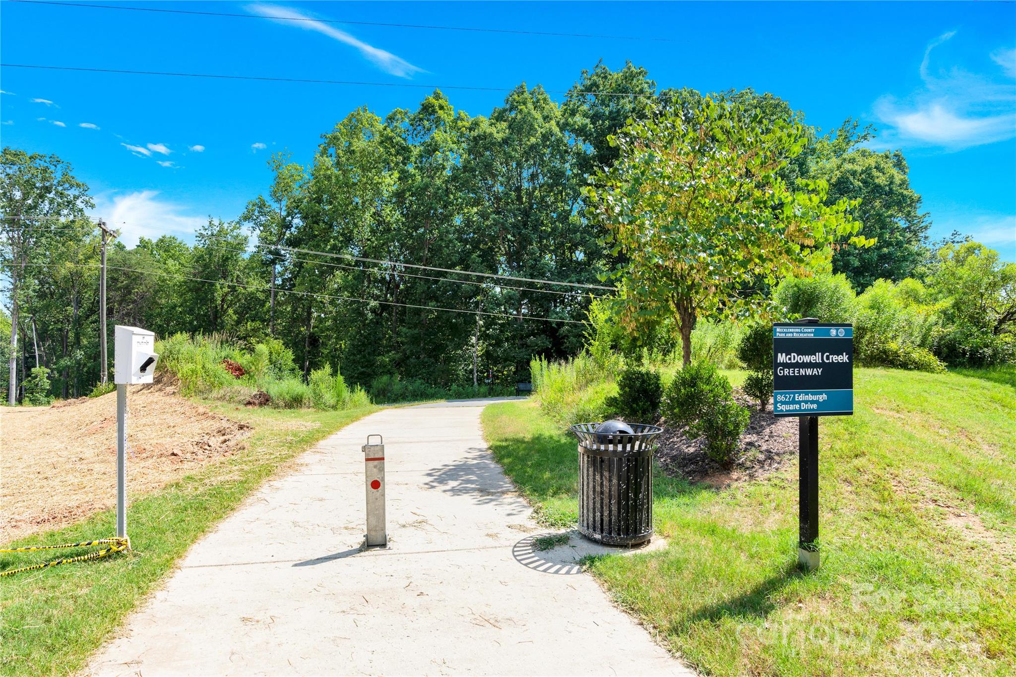 9053 Rosalyn Glen Road