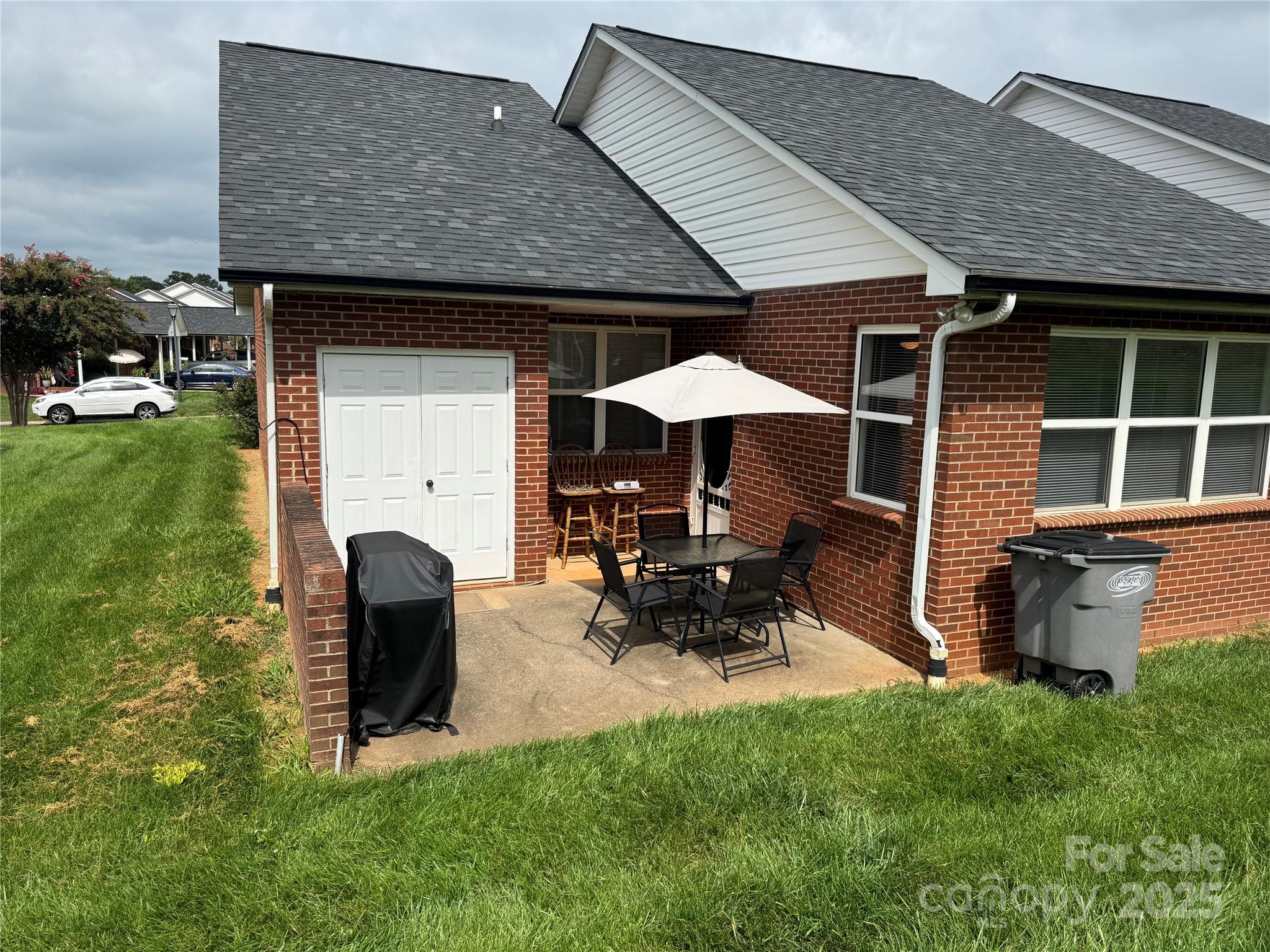 3910 Azalea Trail
