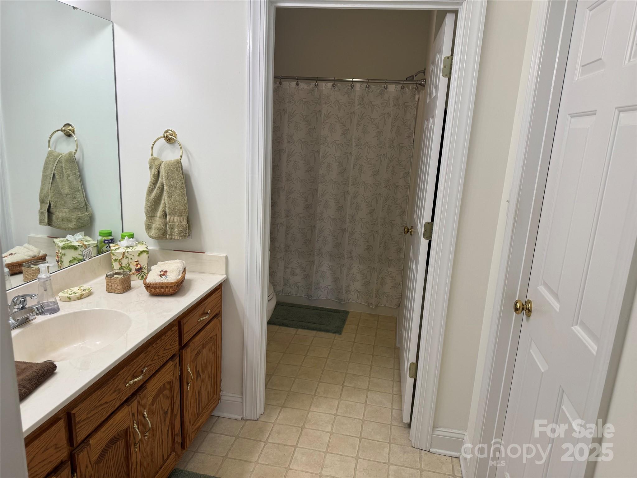 3910 Azalea Trail