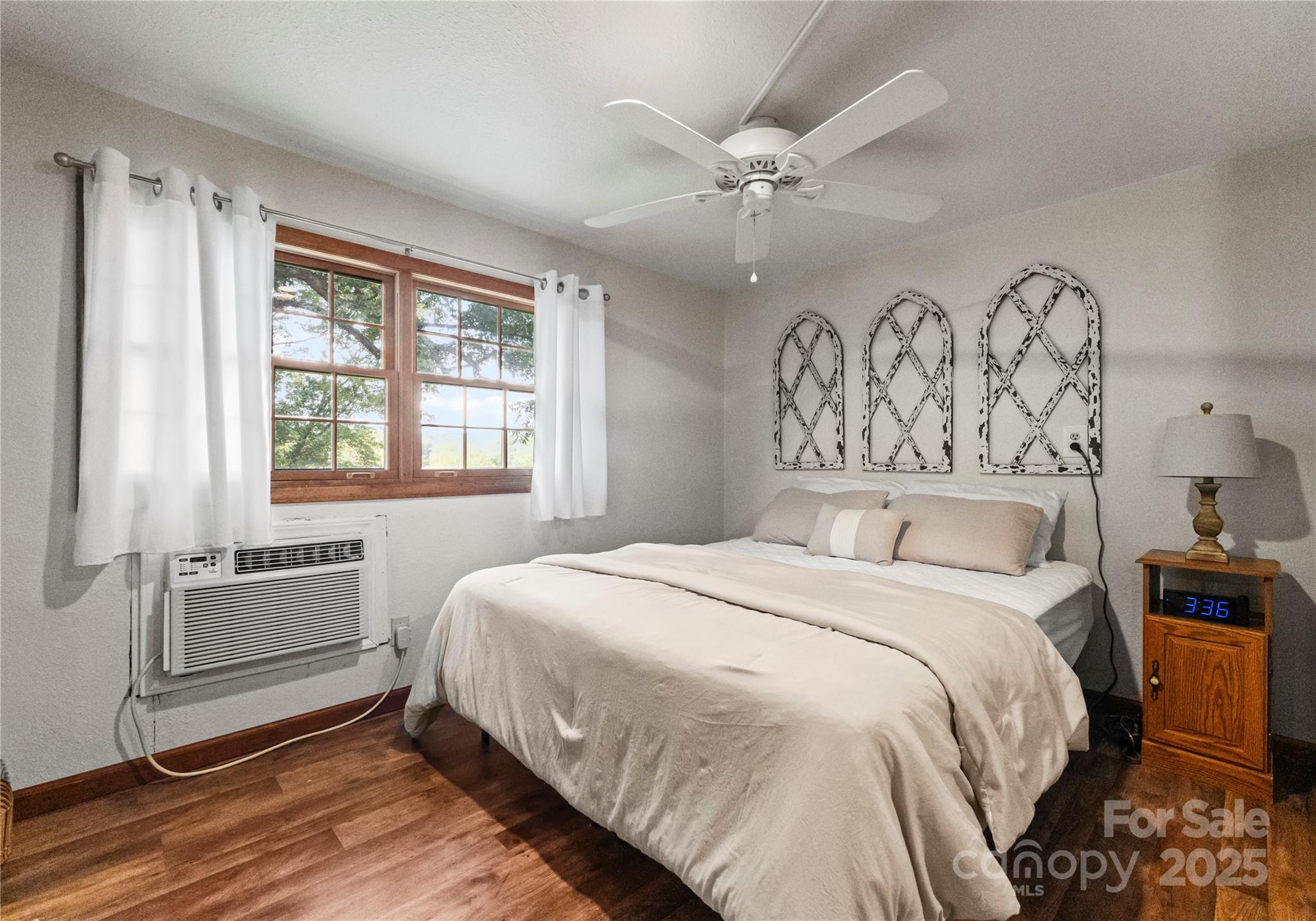 341 N Mulberry Street