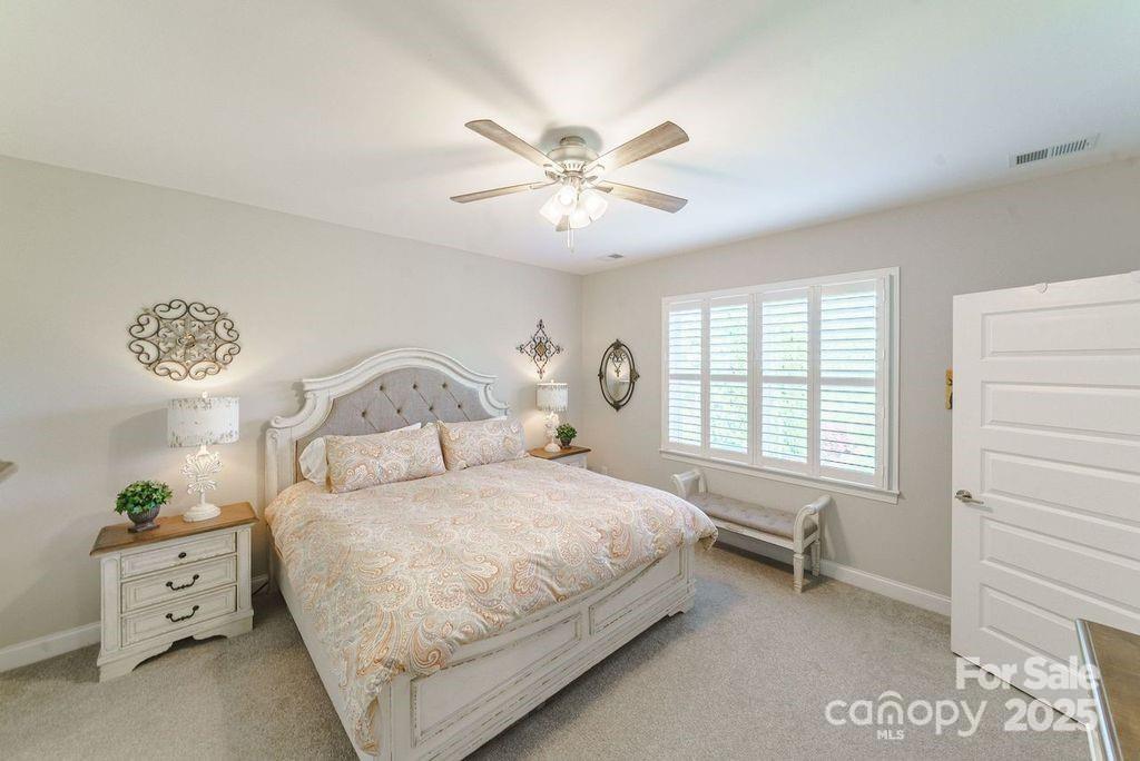 4830 Looking Glass Trail