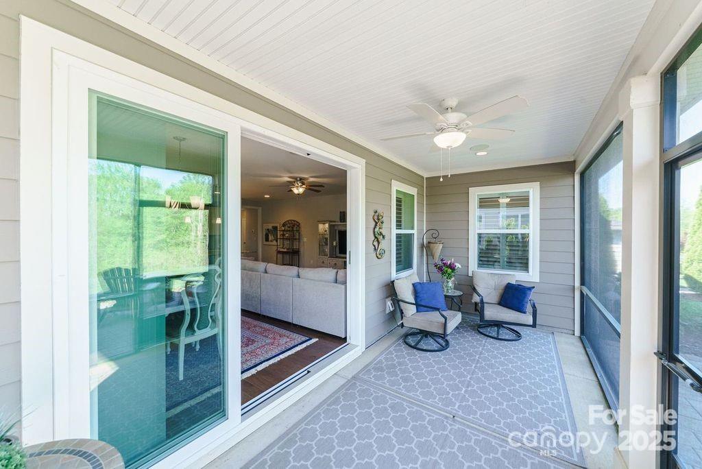 4830 Looking Glass Trail
