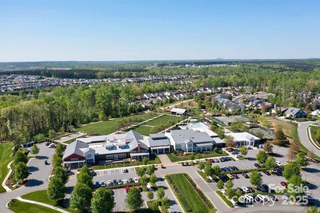4830 Looking Glass Trail
