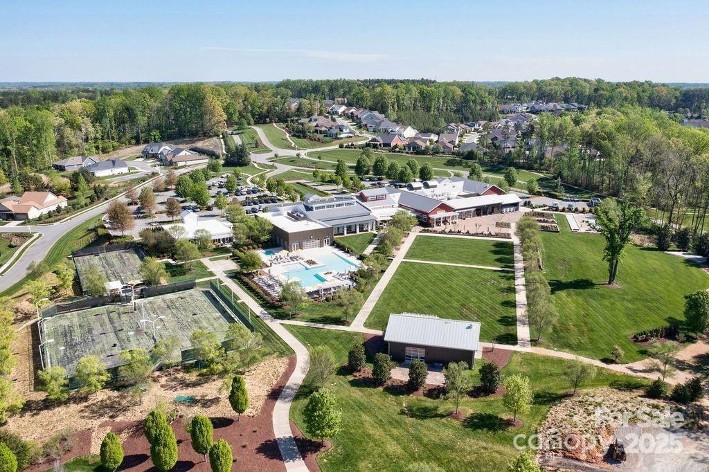 4830 Looking Glass Trail