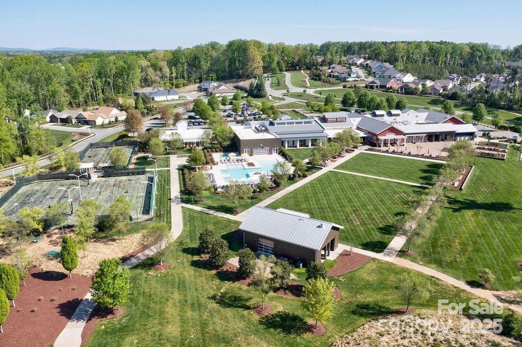 4830 Looking Glass Trail