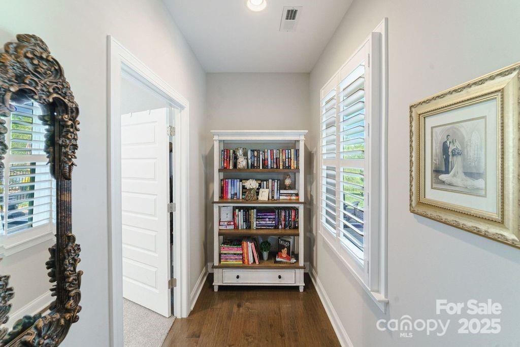 4830 Looking Glass Trail