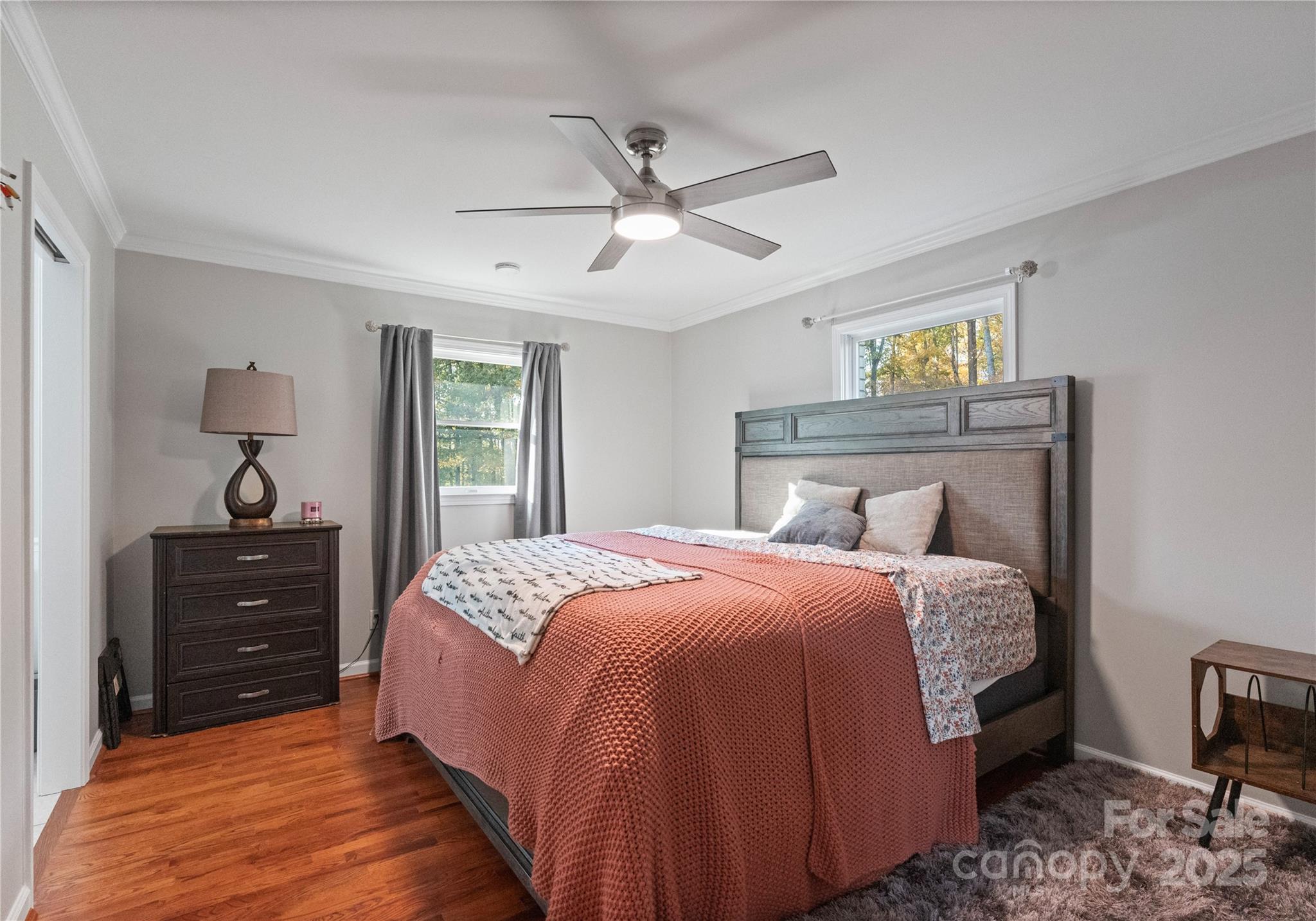 148 Woodland Drive SW