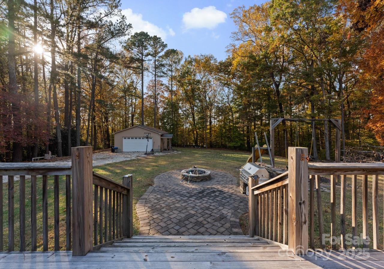 148 Woodland Drive SW