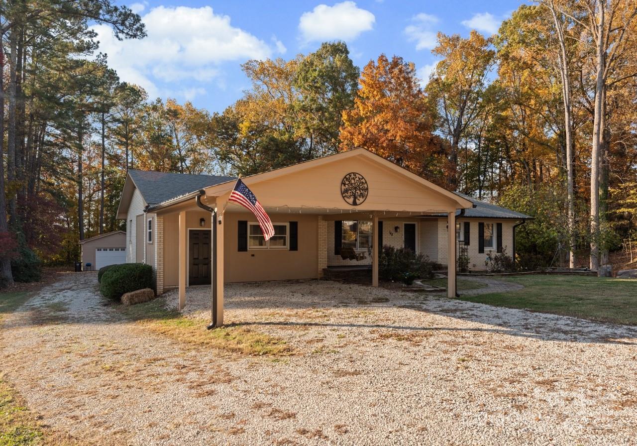 148 Woodland Drive SW