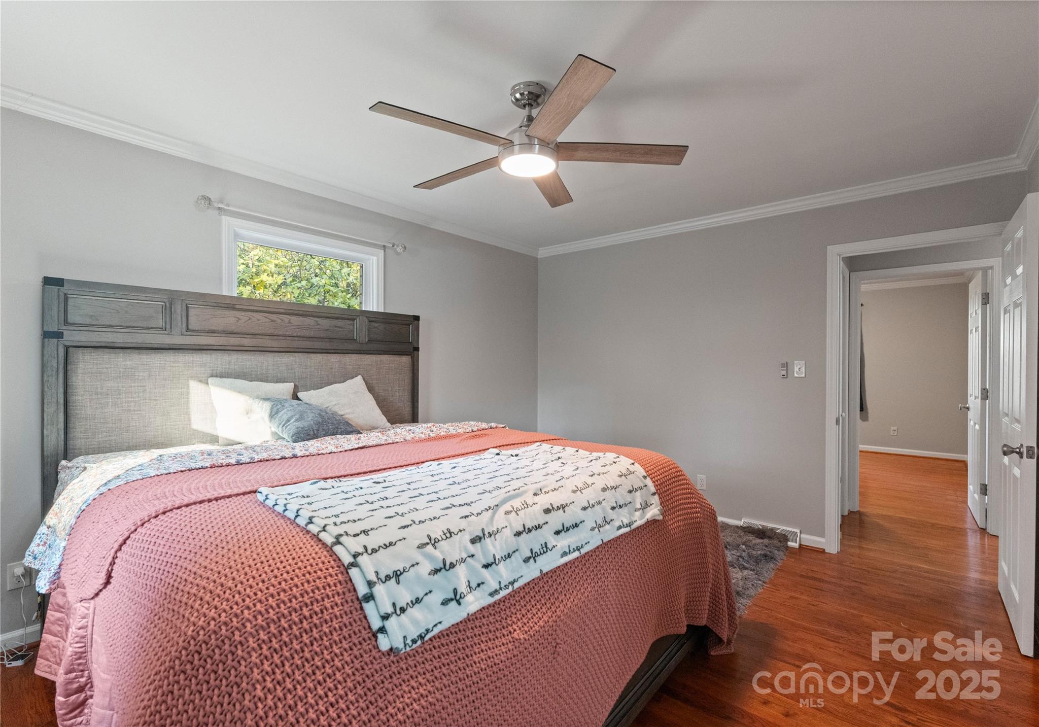 148 Woodland Drive SW