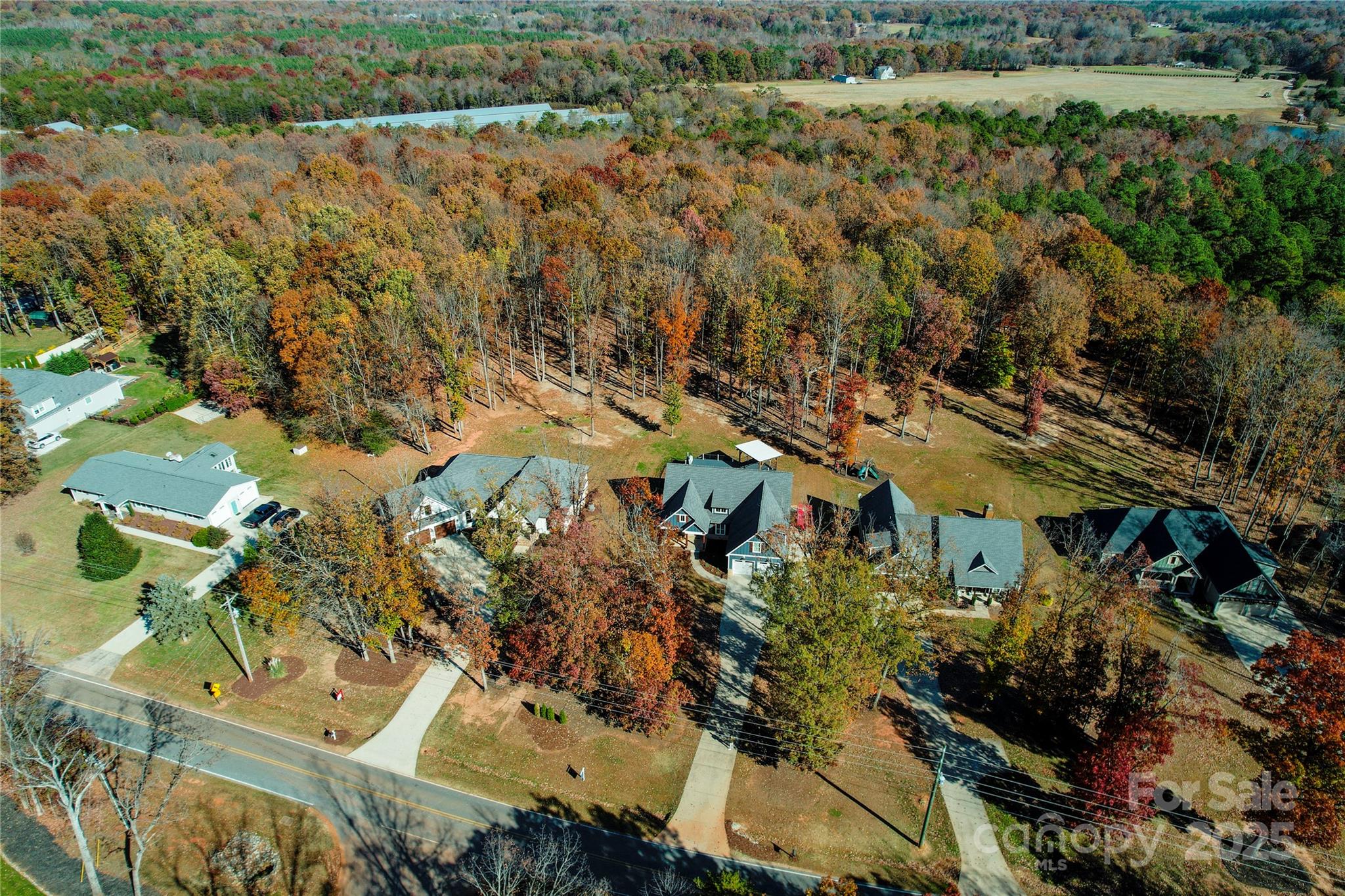2606 Lee Lawing Road
